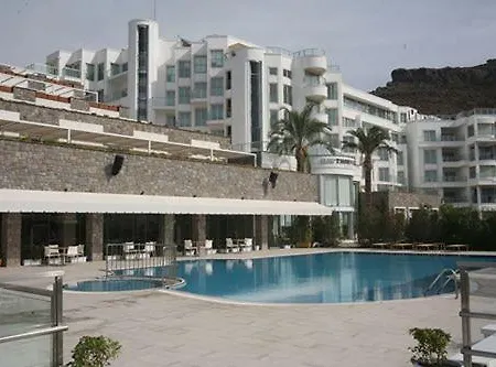 Marinem Karaca Deluxe Hotel 4*