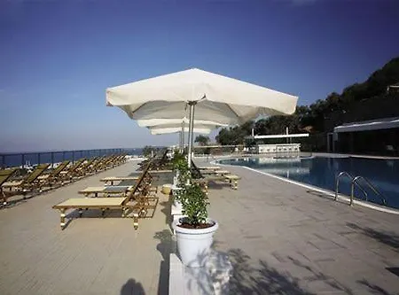 Hotell Marinem Karaca Deluxe Turgutreis