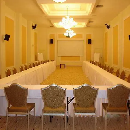 Marinem Karaca Deluxe טורגוטריס